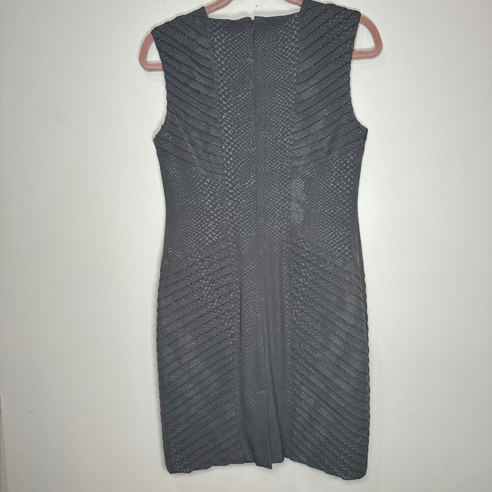 Adrianna Papell Grey Sheath Dress Size 8P Snake Skin Party Event Work Office - Picture 9 of 9